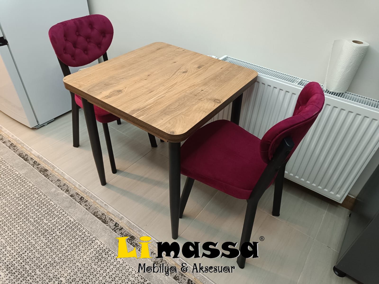 Enzi Masa ve Simge Sandalye Detay