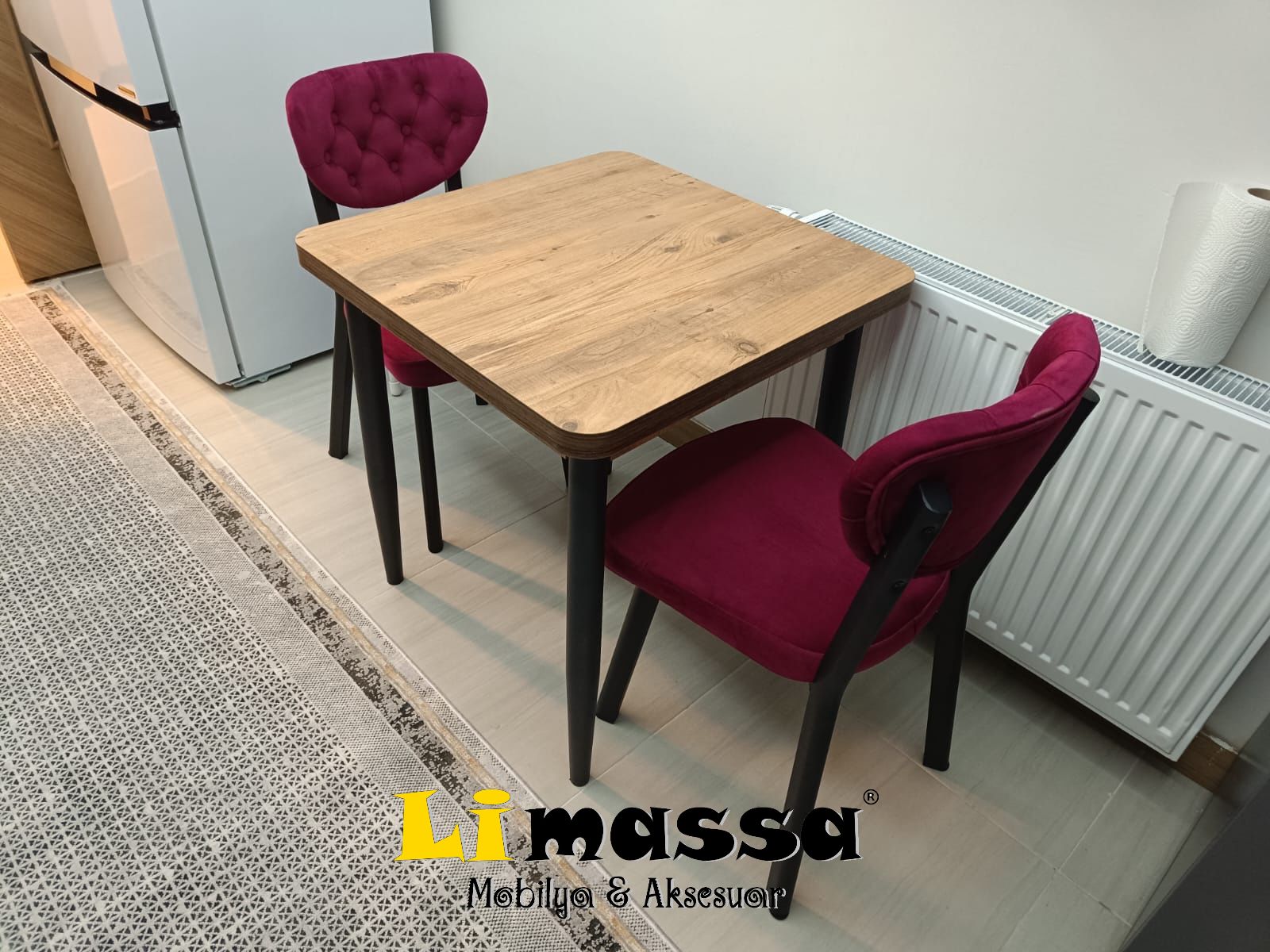 Enzi Masa ve Simge Sandalye Detay